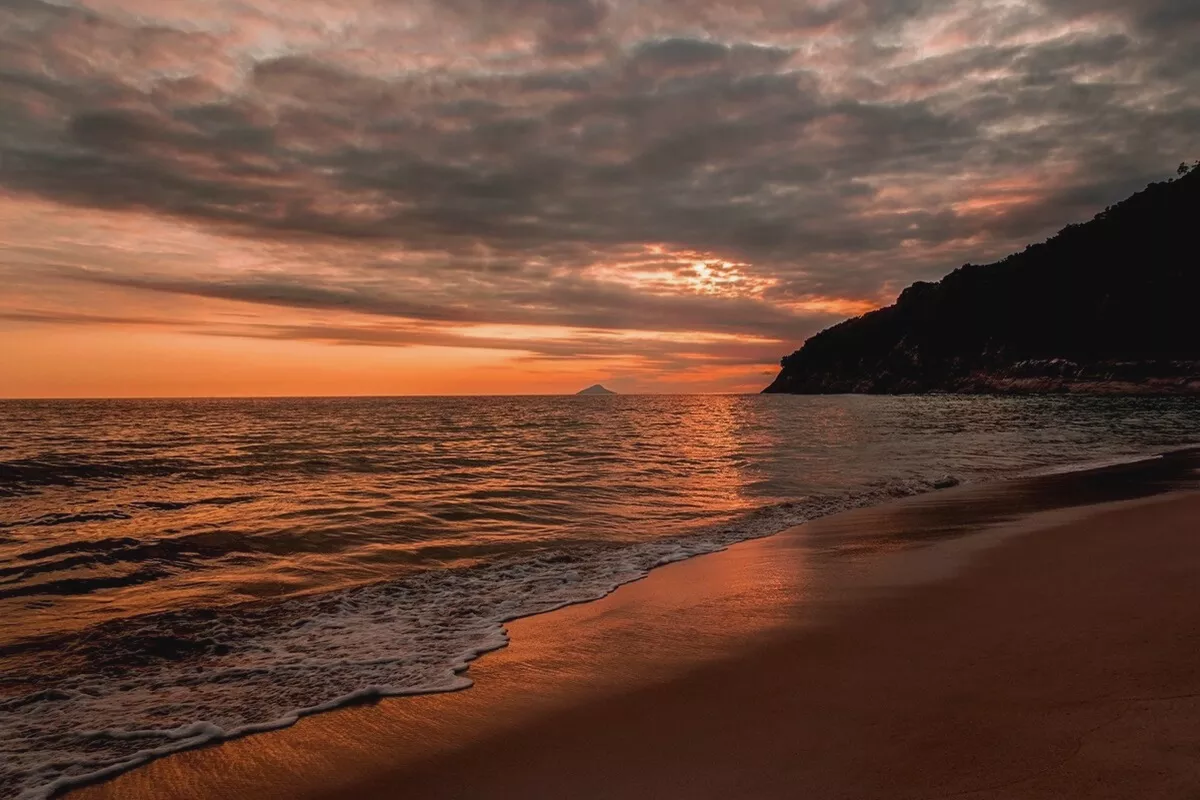 Praia de Santiago em São Sebastião - SP