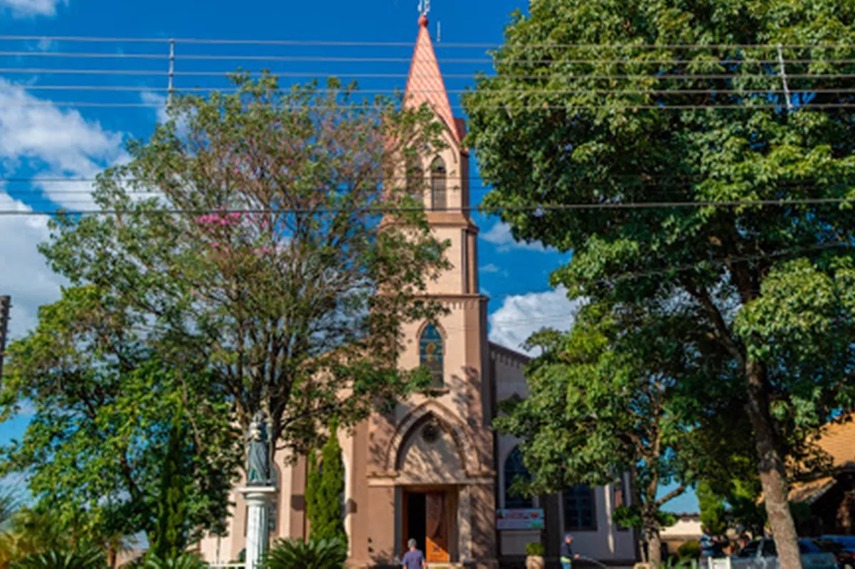 Praça da Igreja Matriz São José Alvares Machado - SP