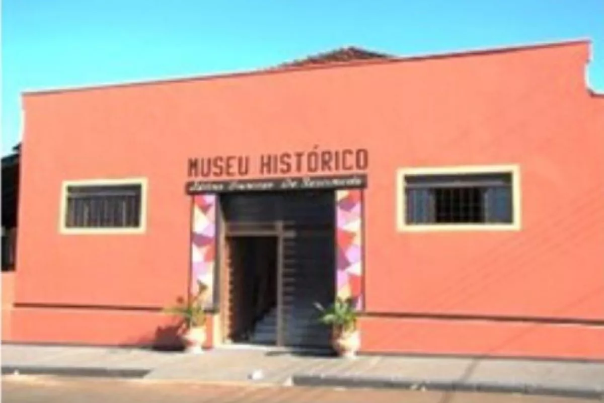 Museu Histórico Adelino Francisco Do Nascimento Indiaporã - SP